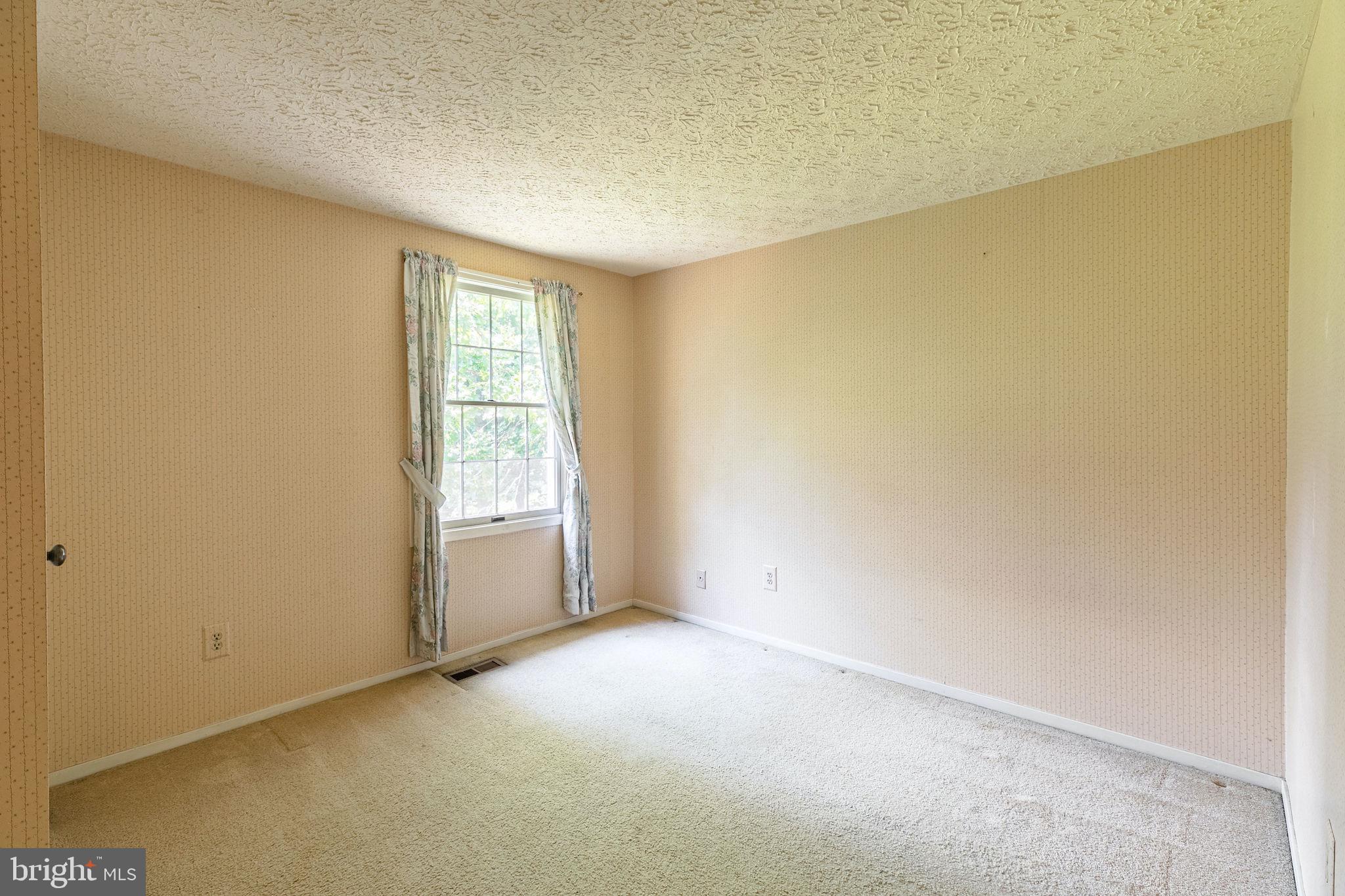 2296 Archdale Road Reston, VA 20191 - Photo 20 of 31