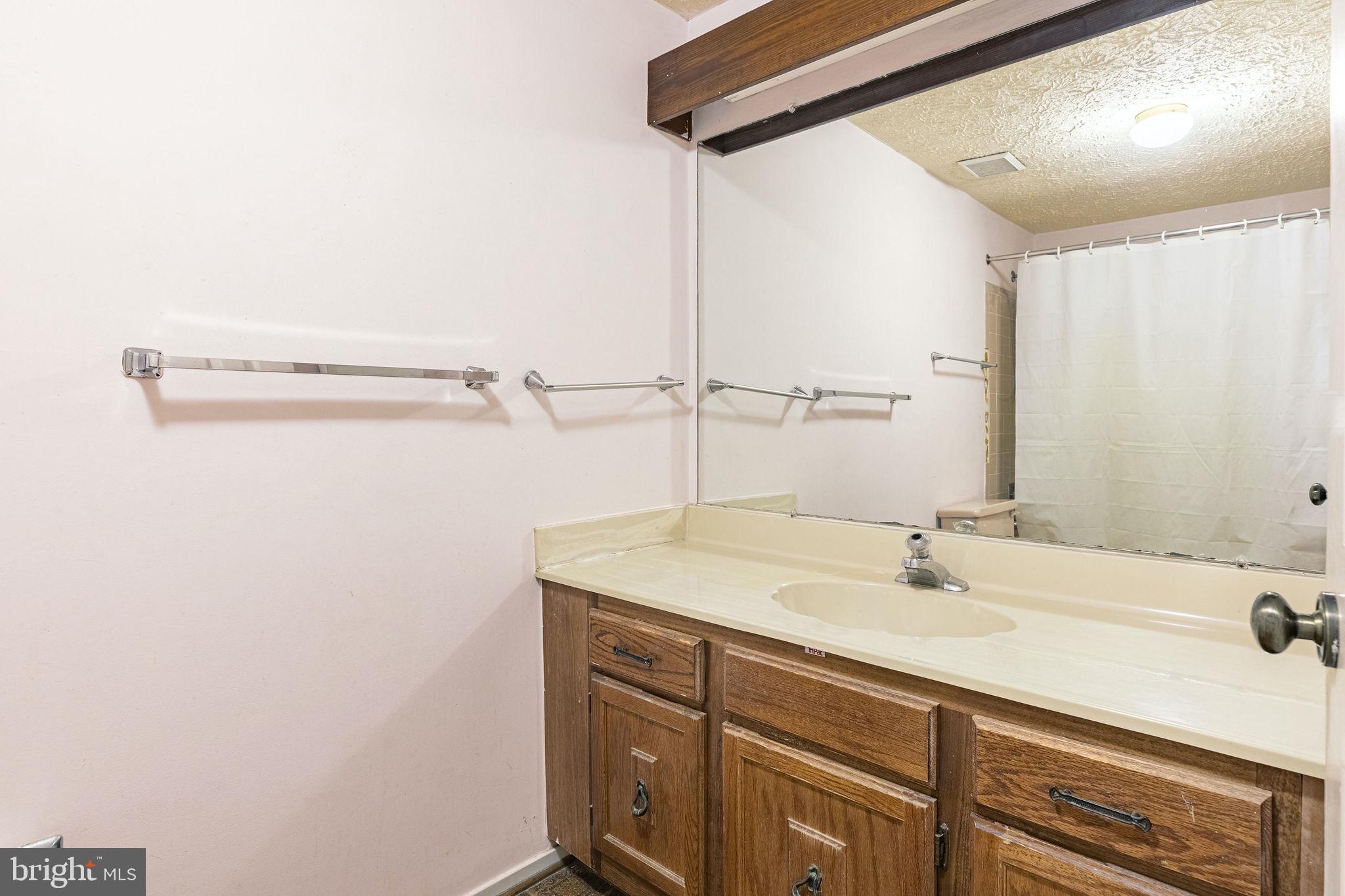 2296 Archdale Road Reston, VA 20191 - Photo 24 of 31