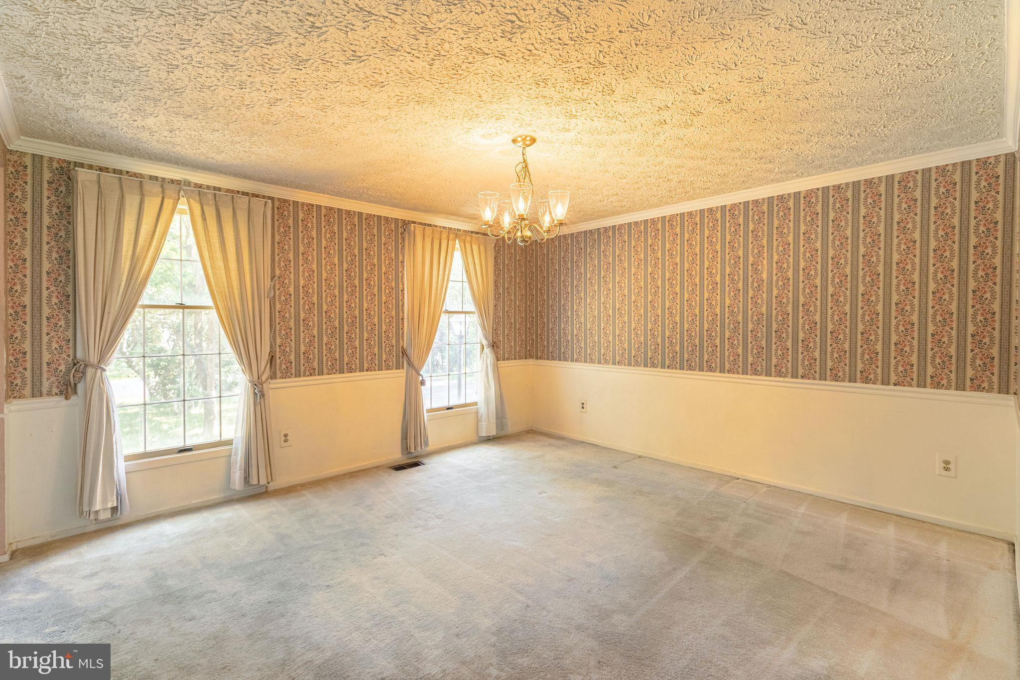 2296 Archdale Road Reston, VA 20191 - Photo 6 of 31