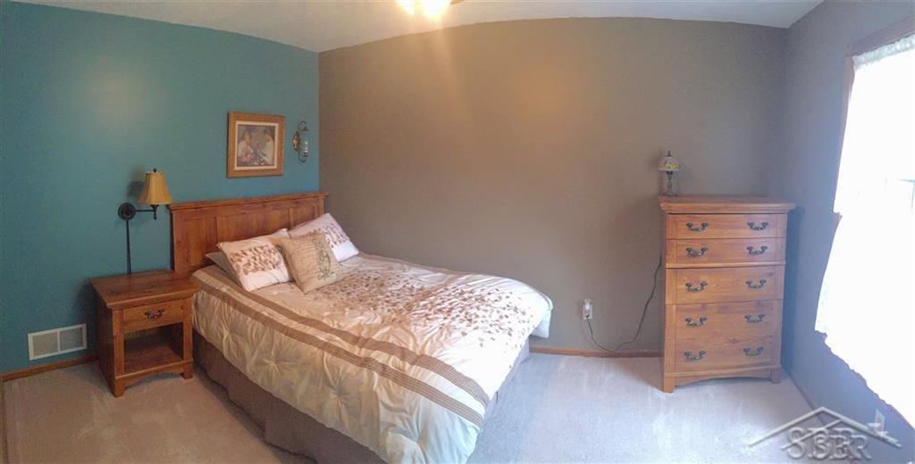 6630 Pierce Road Freeland, MI 48623 - Photo 7 of 12 31315057-6.JPG