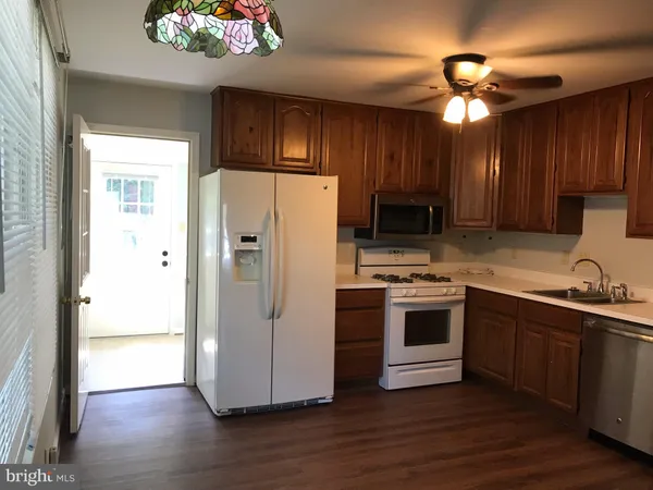 $2,600 | 3010 Strathmeade Street, Falls Church, VA 22042