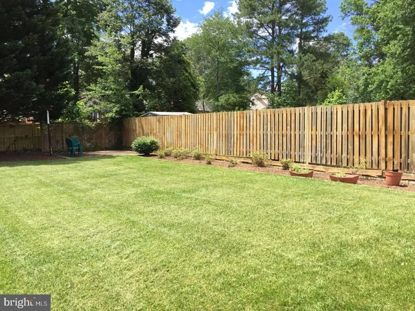 $2,600 | 3010 Strathmeade Street, Falls Church, VA 22042