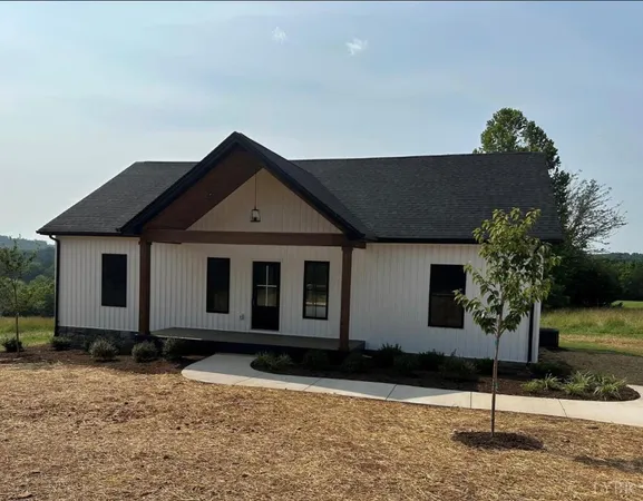 $379,900 | 1218 Rainbow Forest Drive, Lynchburg, VA 24502