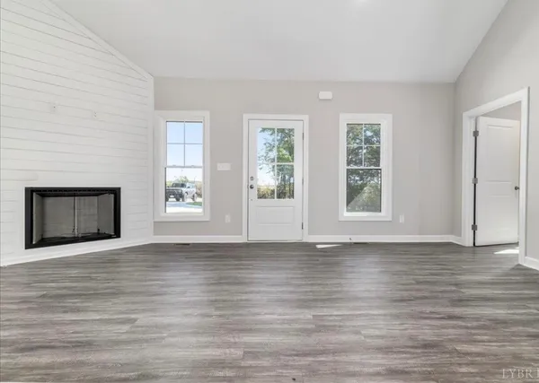 $379,900 | 1218 Rainbow Forest Drive, Lynchburg, VA 24502