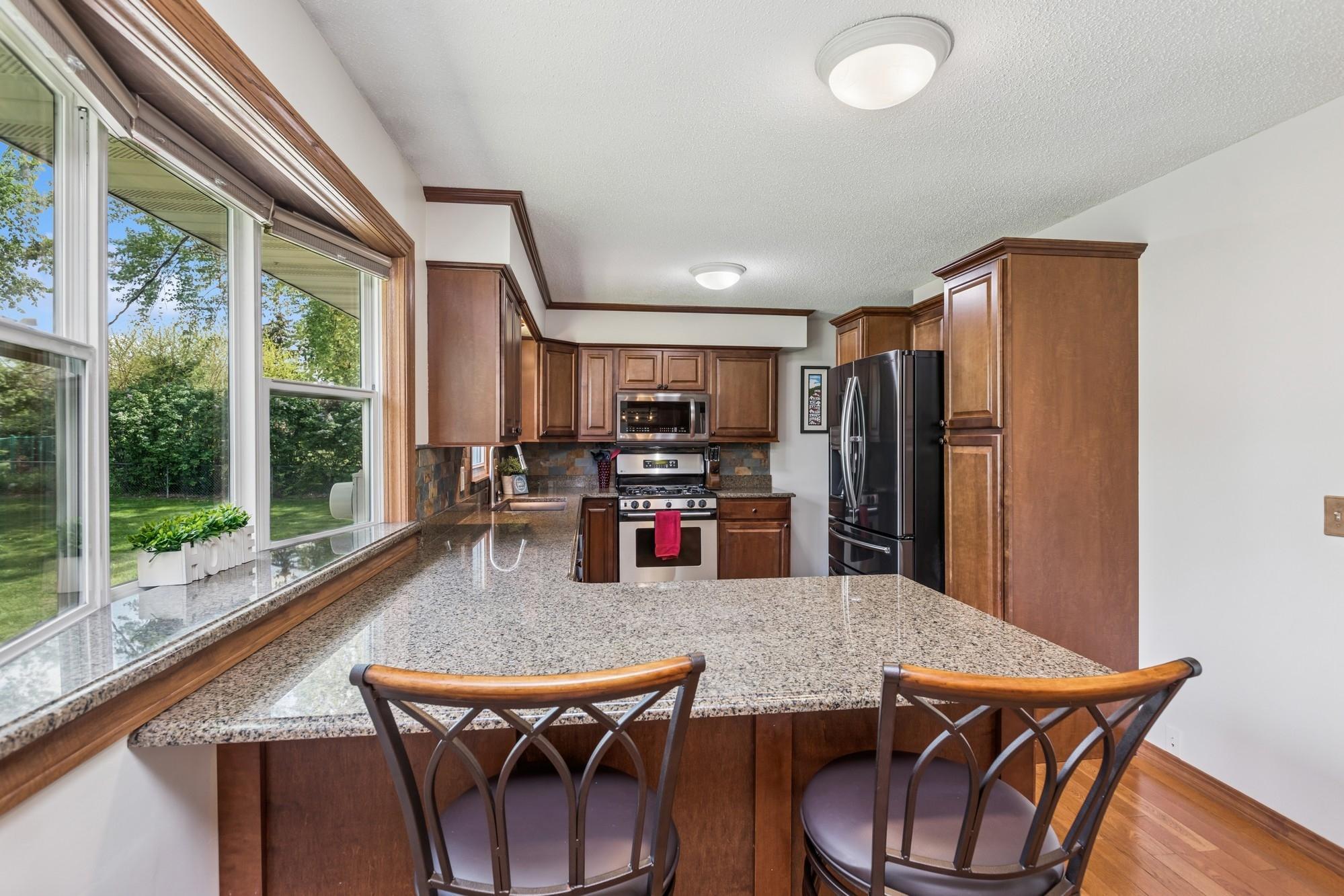 10101 Upton Road Bloomington, MN 55431 - Photo 5 of 24 Gallery Image 5