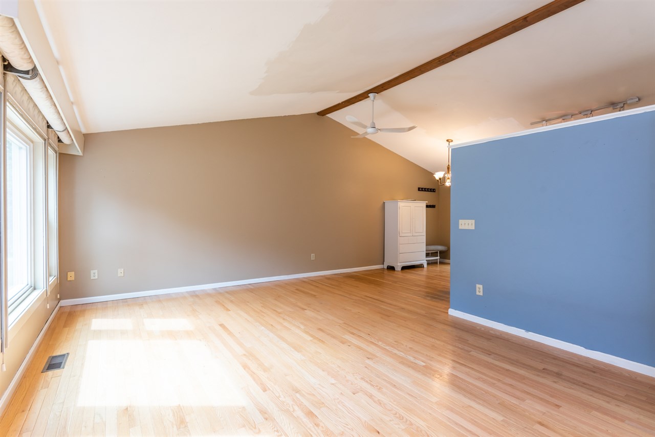 31 Cypress Road Milford, NH 03055 - Photo 2 of 40