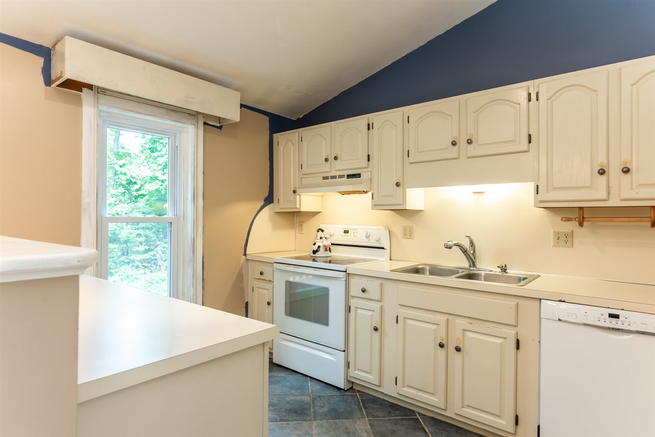 31 Cypress Road Milford, NH 03055 - Photo 10 of 40