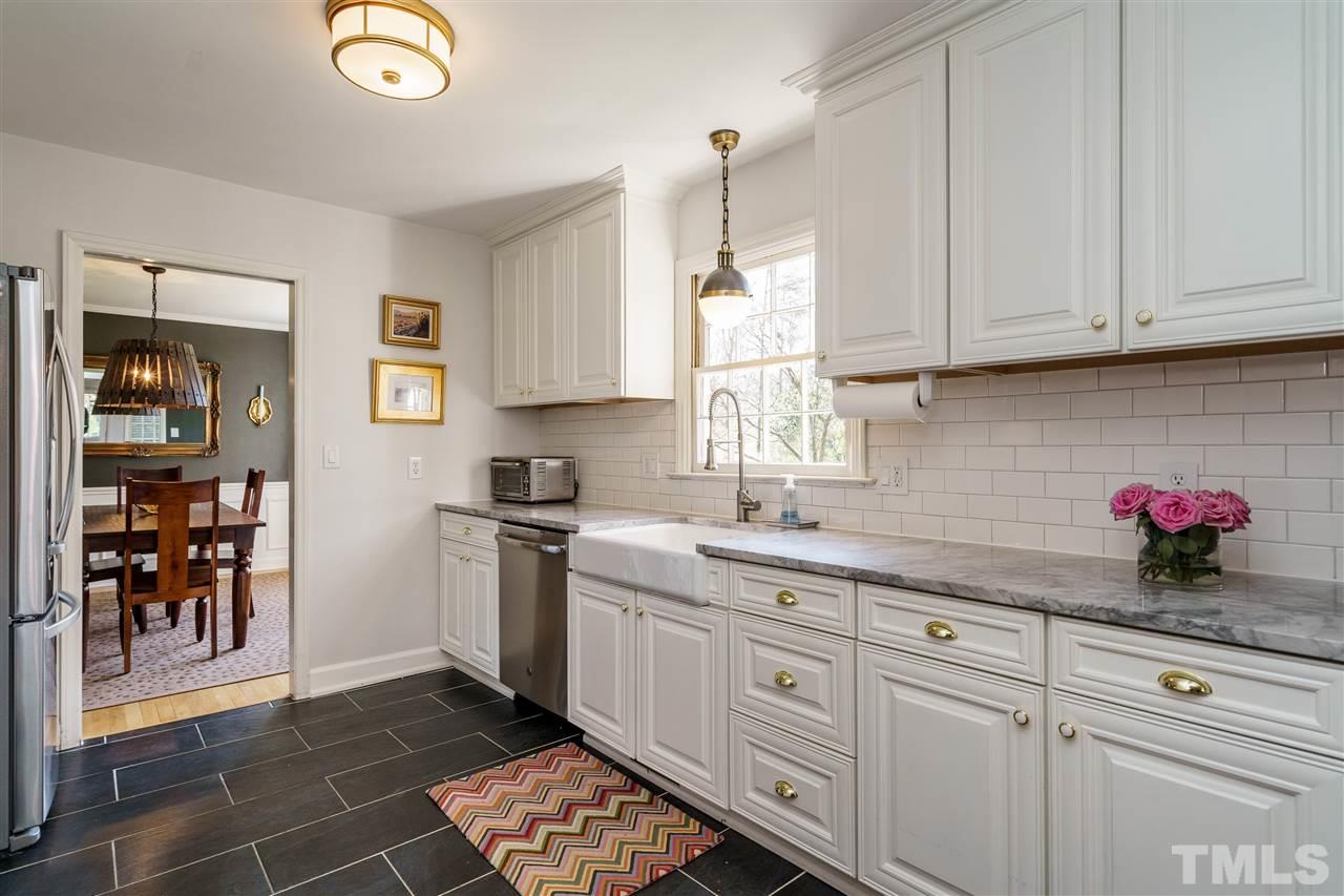 813 Burke Street Raleigh, NC 27609 - Photo 7 of 30