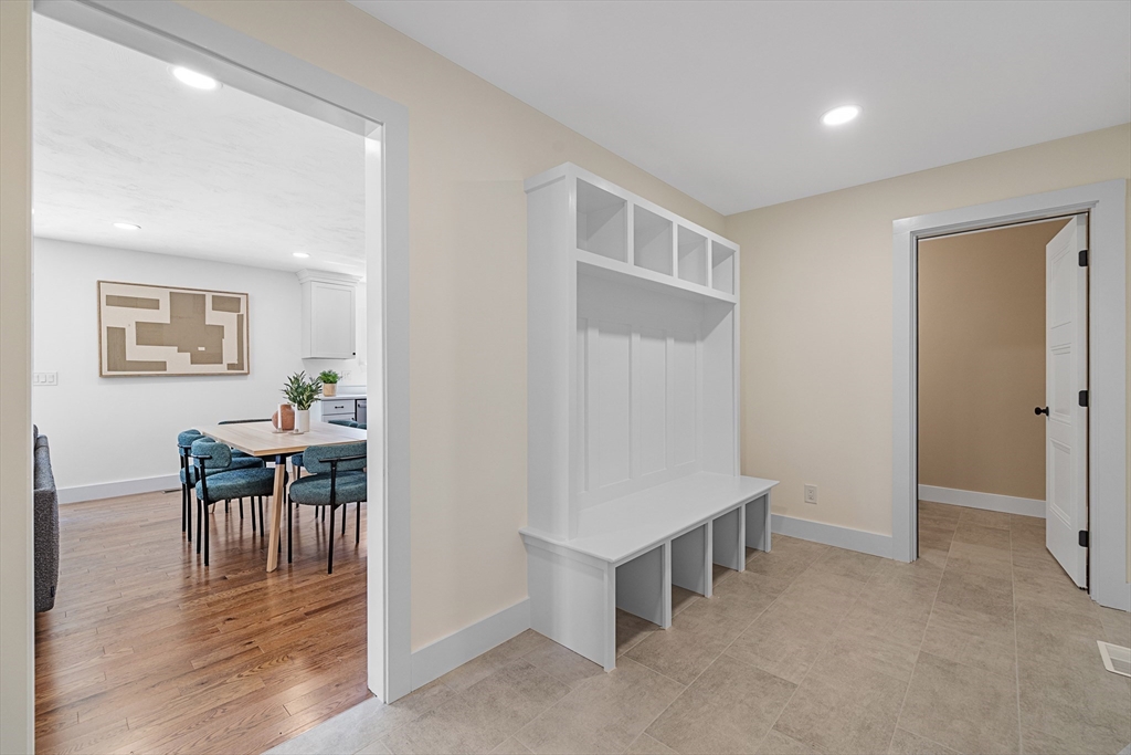 20 Pine Hill Road Worcester, MA 01604 - Photo 11 of 29