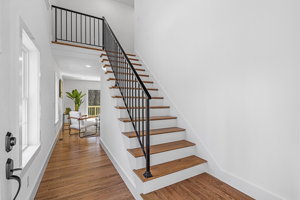 20 Pine Hill Road Worcester, MA 01604 - Photo 3 of 29