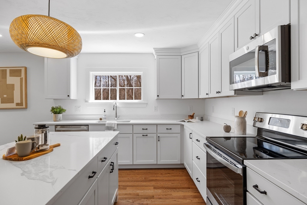 20 Pine Hill Road Worcester, MA 01604 - Photo 8 of 29