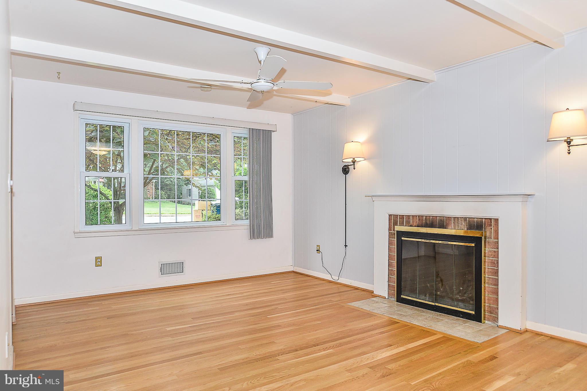 6813 Sydenstricker Road Springfield, VA 22152 - Photo 11 of 30 Family Room