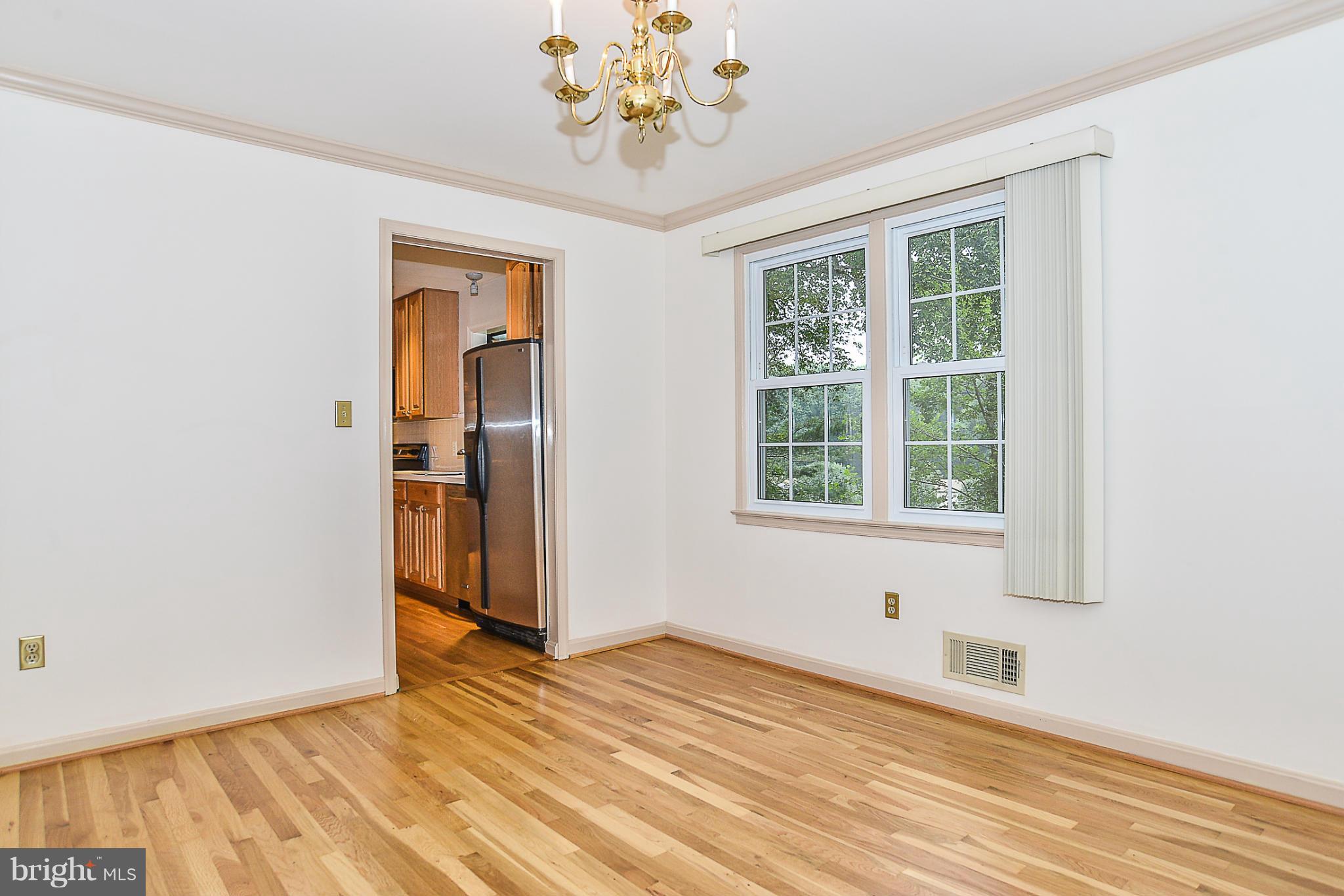 6813 Sydenstricker Road Springfield, VA 22152 - Photo 6 of 30 Dining Room