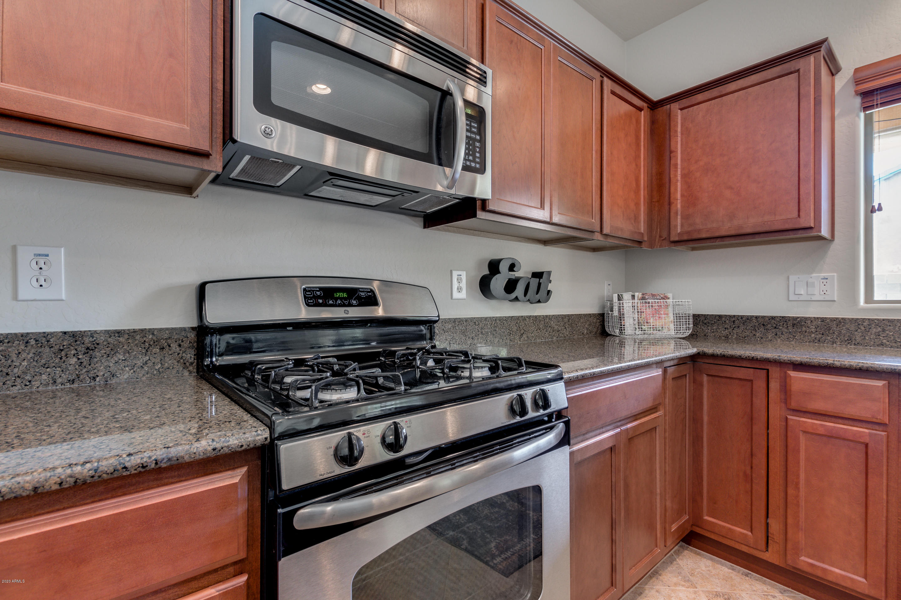 5433 West Parsons Road Phoenix, AZ 85083 - Photo 13 of 33 13-Parsons