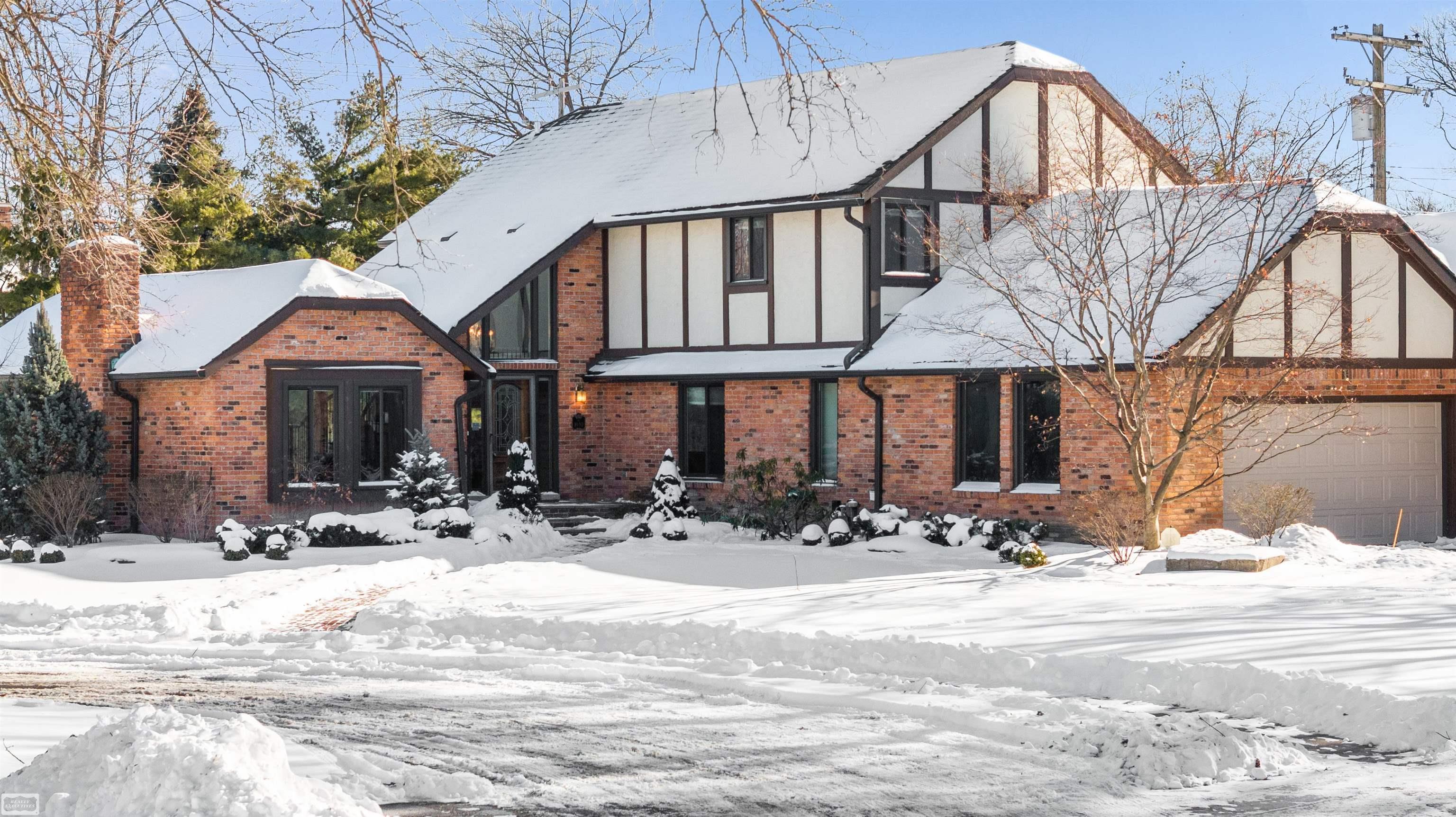1030 Bishop Road Grosse Pointe, MI 48230 - Photo 2 of 61