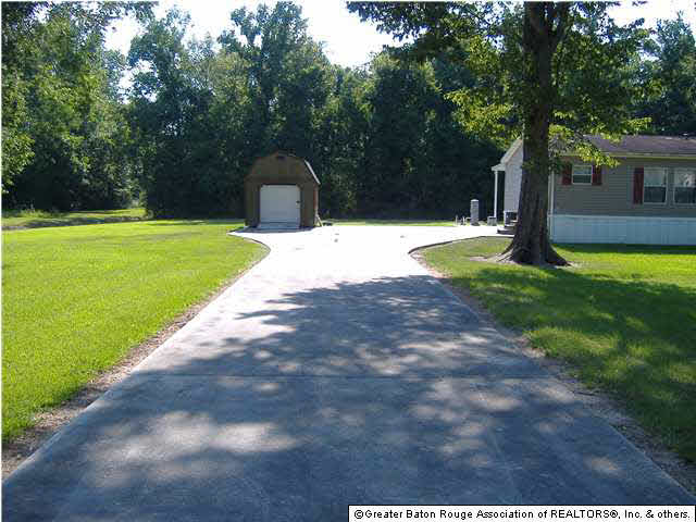 13479 Hilbert Young Road Gonzales, LA 70737 - Photo 14 of 15 Gallery Image 14