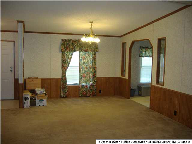13479 Hilbert Young Road Gonzales, LA 70737 - Photo 4 of 15 Gallery Image 4