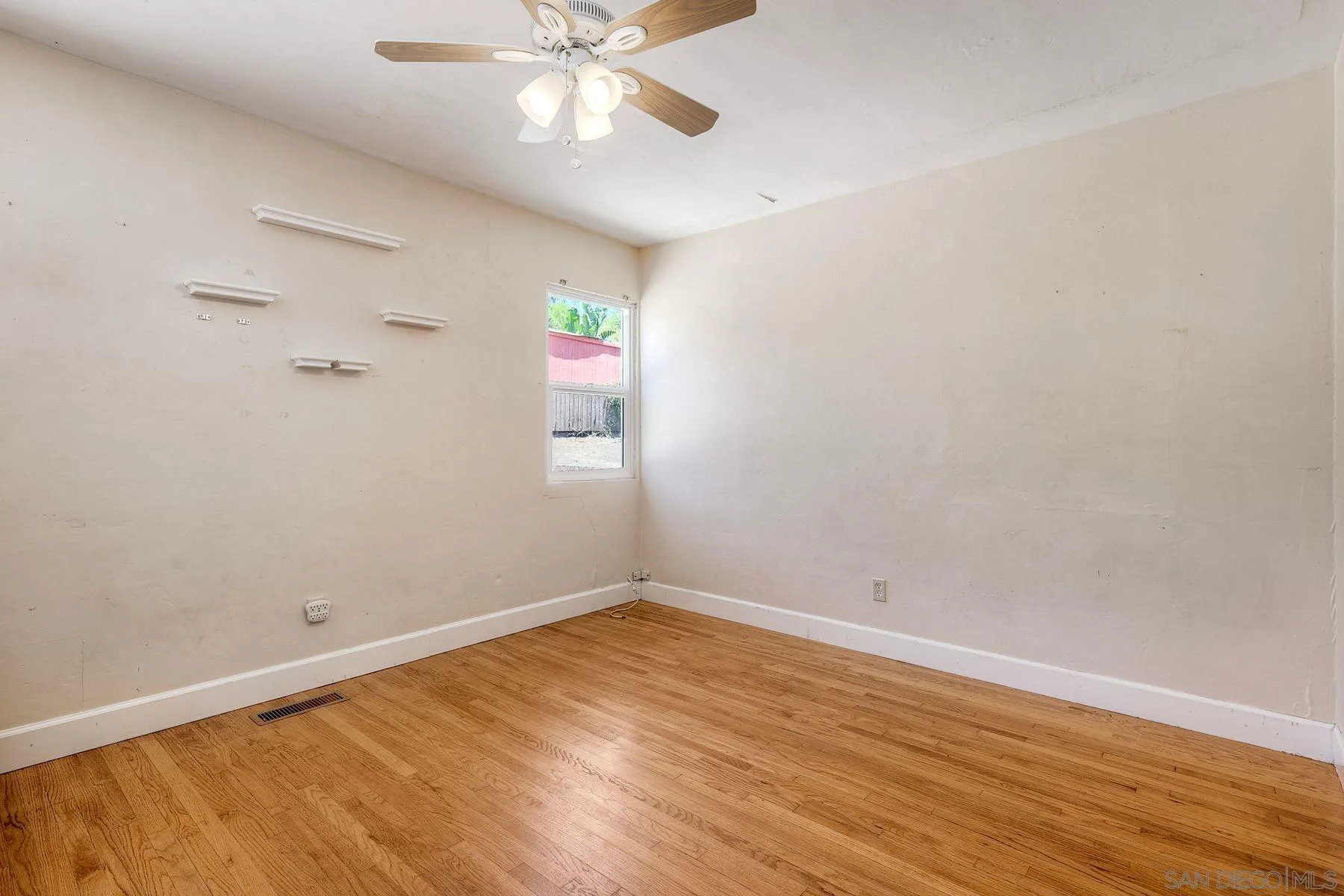 10859 Valle Vista Road Lakeside, CA 92040 - Photo 18 of 42