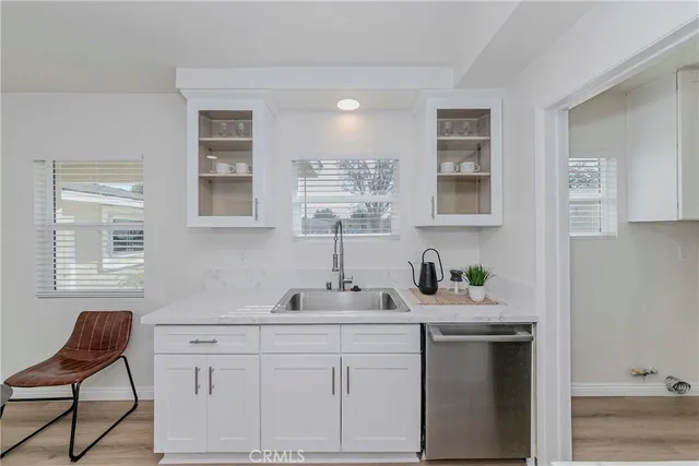 $950,000 | 1325 East Romneya Drive, Anaheim, CA 92805