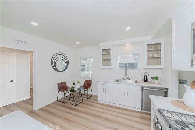 $950,000 | 1325 East Romneya Drive, Anaheim, CA 92805