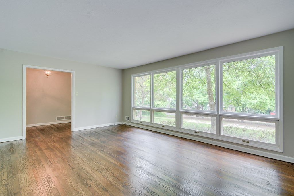 711 West Rollingwood Road Aiken, SC 29801 - Photo 5 of 30