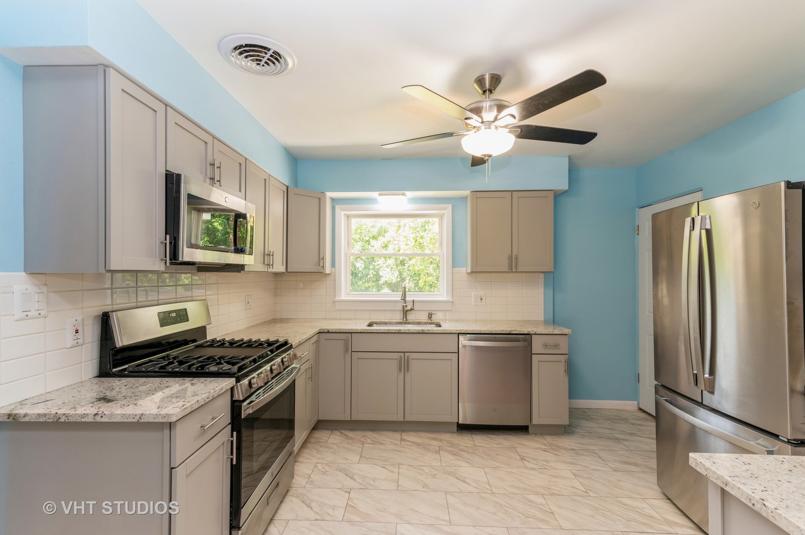 1014 Braemar Road Flossmoor, IL 60422 - Photo 4 of 10