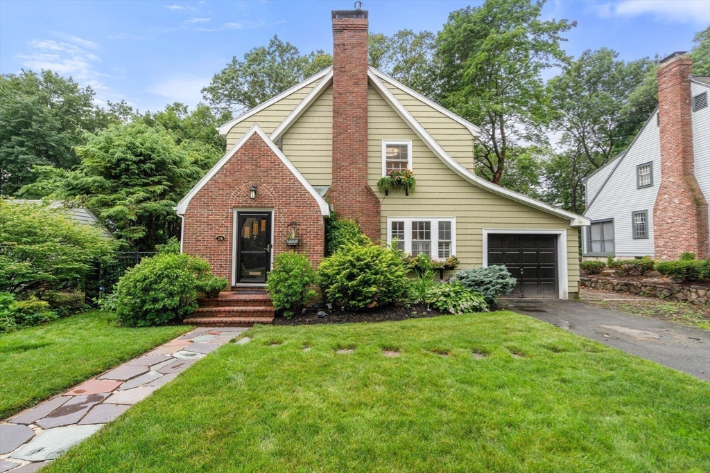 14 Sunset Road Wellesley, MA 02482 - Photo 2 of 39 a view of backyard of house with green space