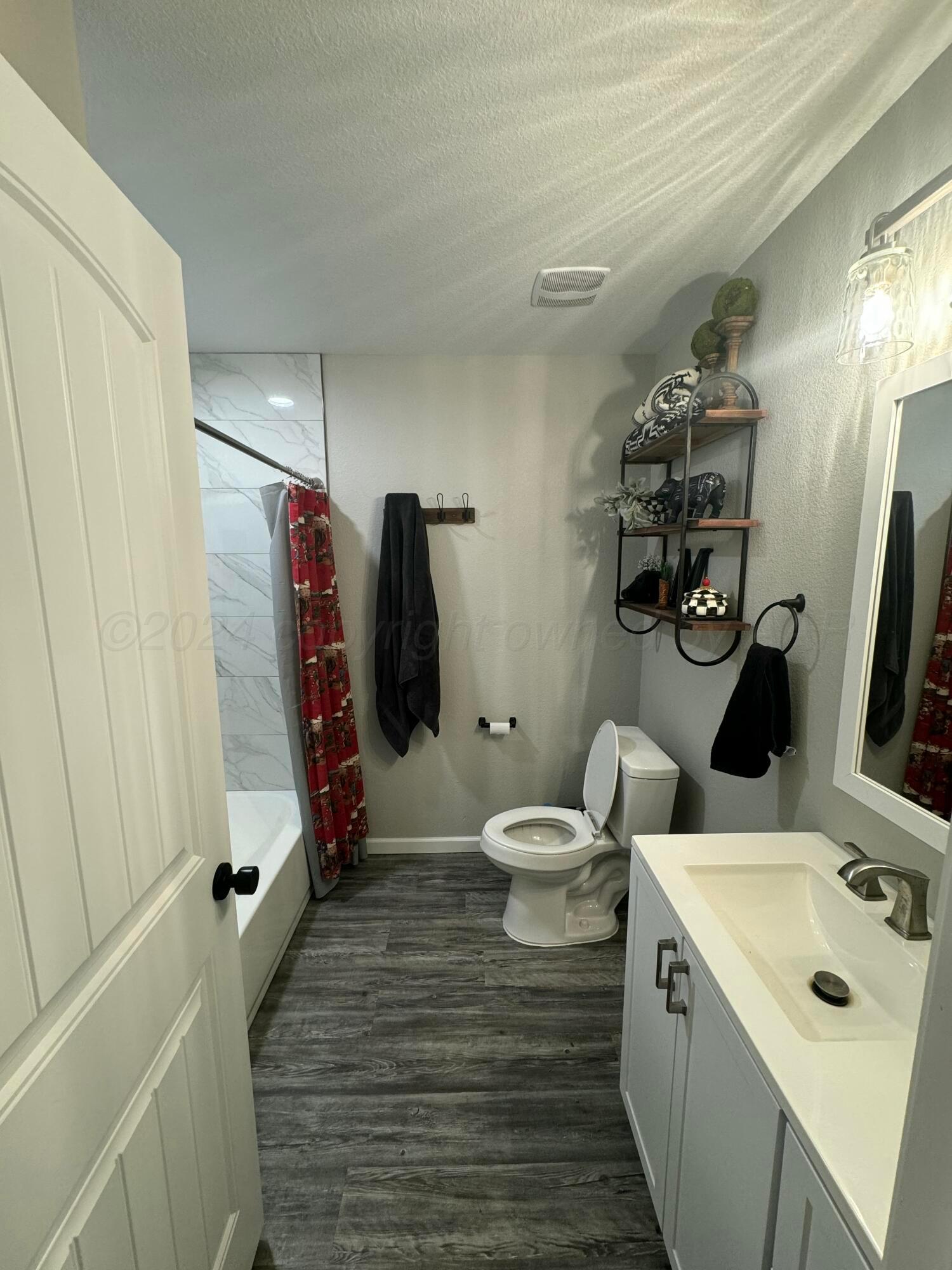 18400 Callahan Road Canyon, TX 79015 - Photo 14 of 31 2nd Bathroom 3
