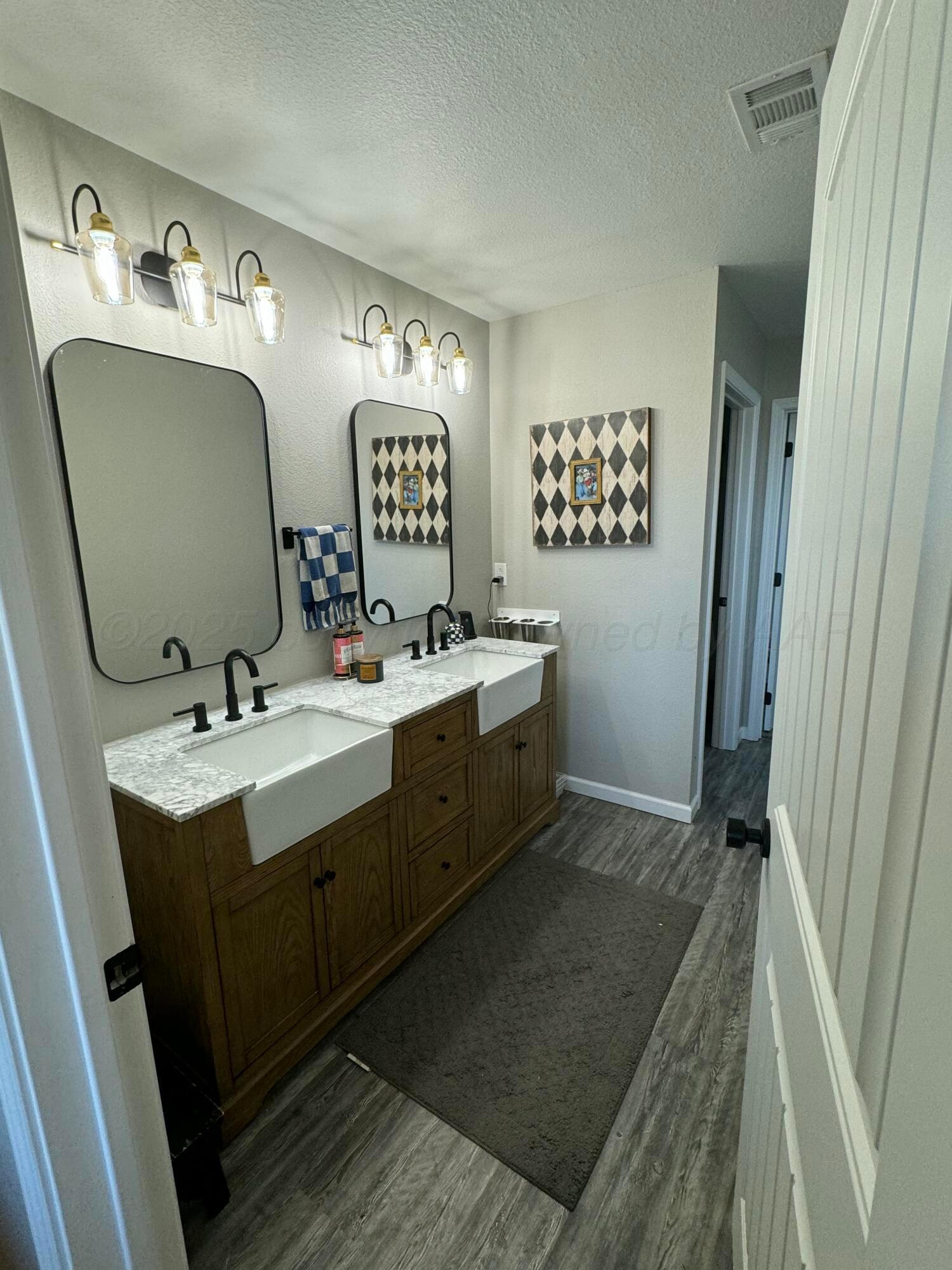 18400 Callahan Road Canyon, TX 79015 - Photo 21 of 31 Master Bathroom 2