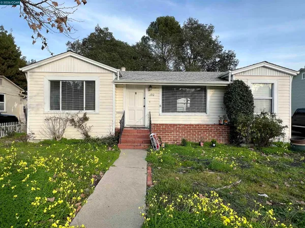 $2,600 | 192 Viewmont Avenue, Vallejo, CA 94590