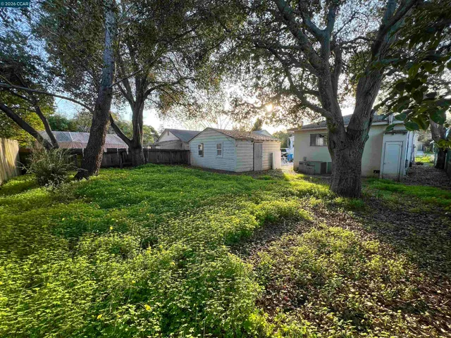 $2,600 | 192 Viewmont Avenue, Vallejo, CA 94590