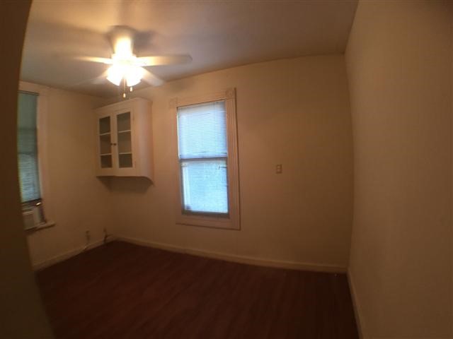 908 West 22nd Street, Unit D Austin, TX 78705 - Photo 5 of 9