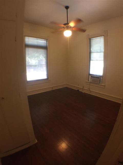 908 West 22nd Street, Unit D Austin, TX 78705 - Photo 7 of 9