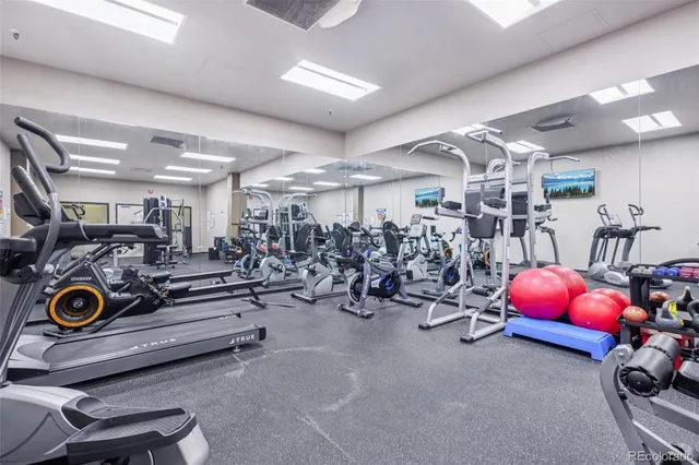 $295,000 | 720 16th St Mall, Unit 405, Denver, CO 80202