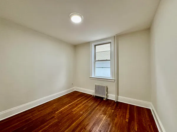 $1,695 | 197 Lafayette Place, Unit C3, Englewood, NJ 07631