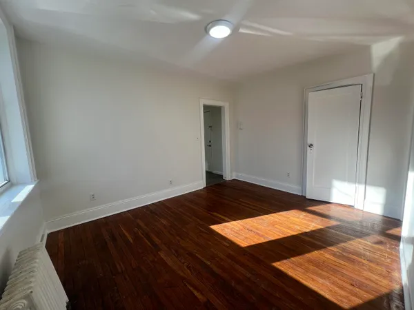 $1,695 | 197 Lafayette Place, Unit C3, Englewood, NJ 07631