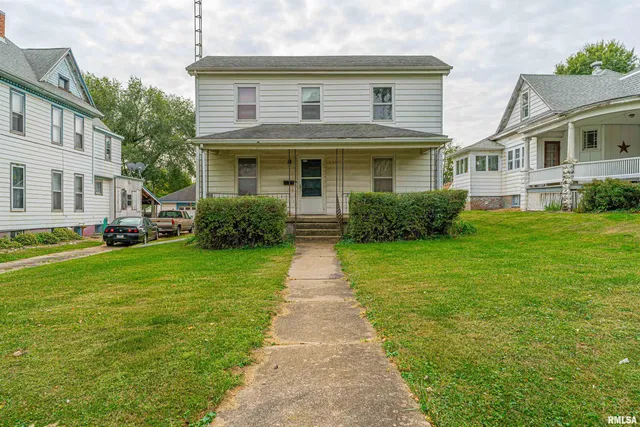 $39,000 | 433 8th Street, Lincoln, IL 62656