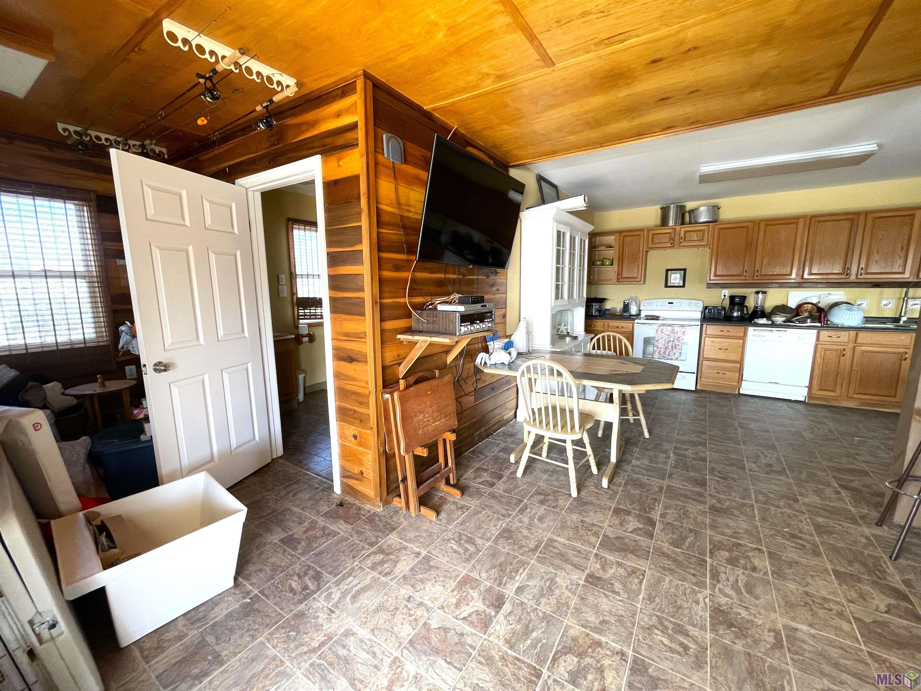 1031 Four Point Road Dulac, LA 70353 - Photo 5 of 12