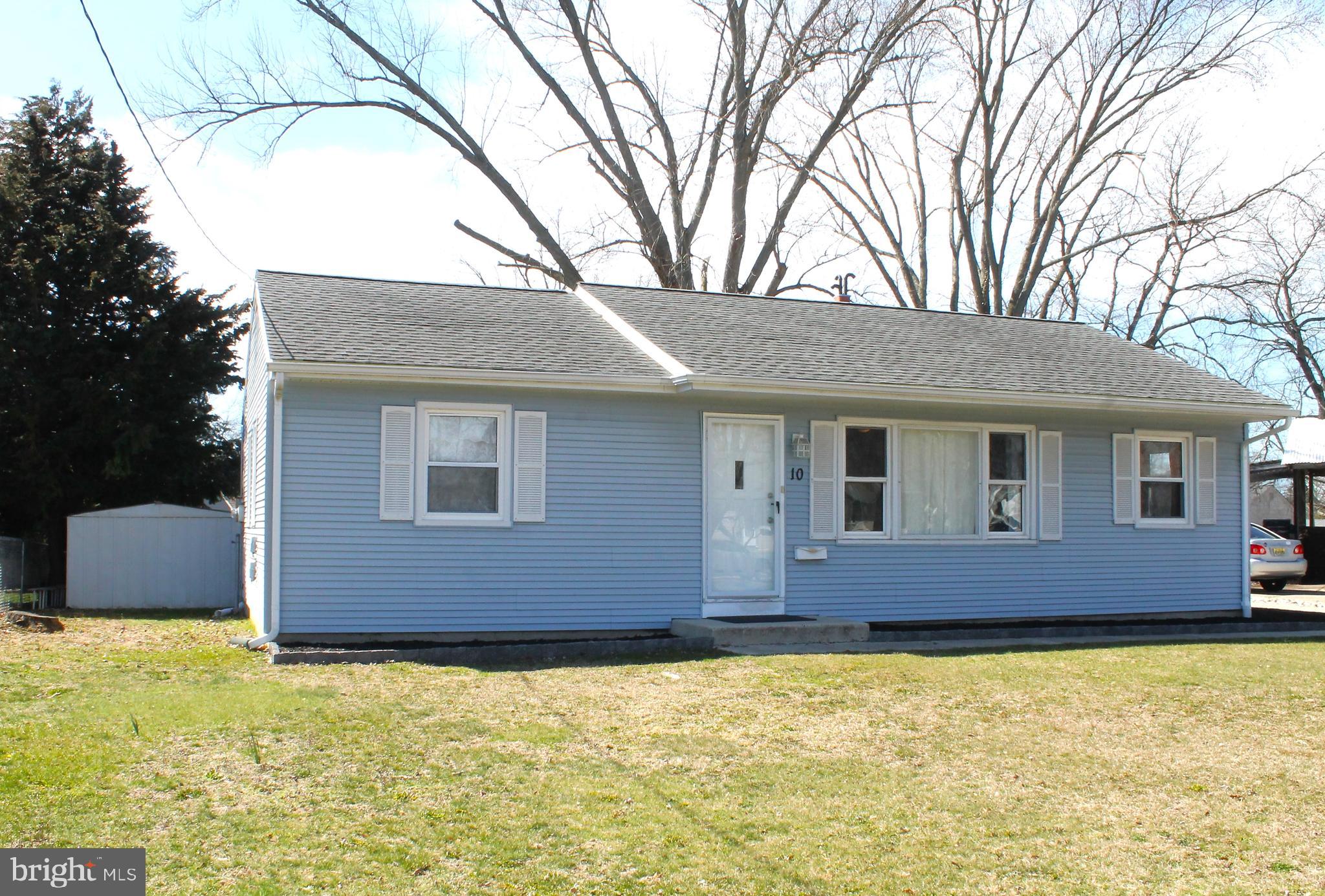 10 Warwick Road Stratford, NJ 08084 - Photo 1 of 21