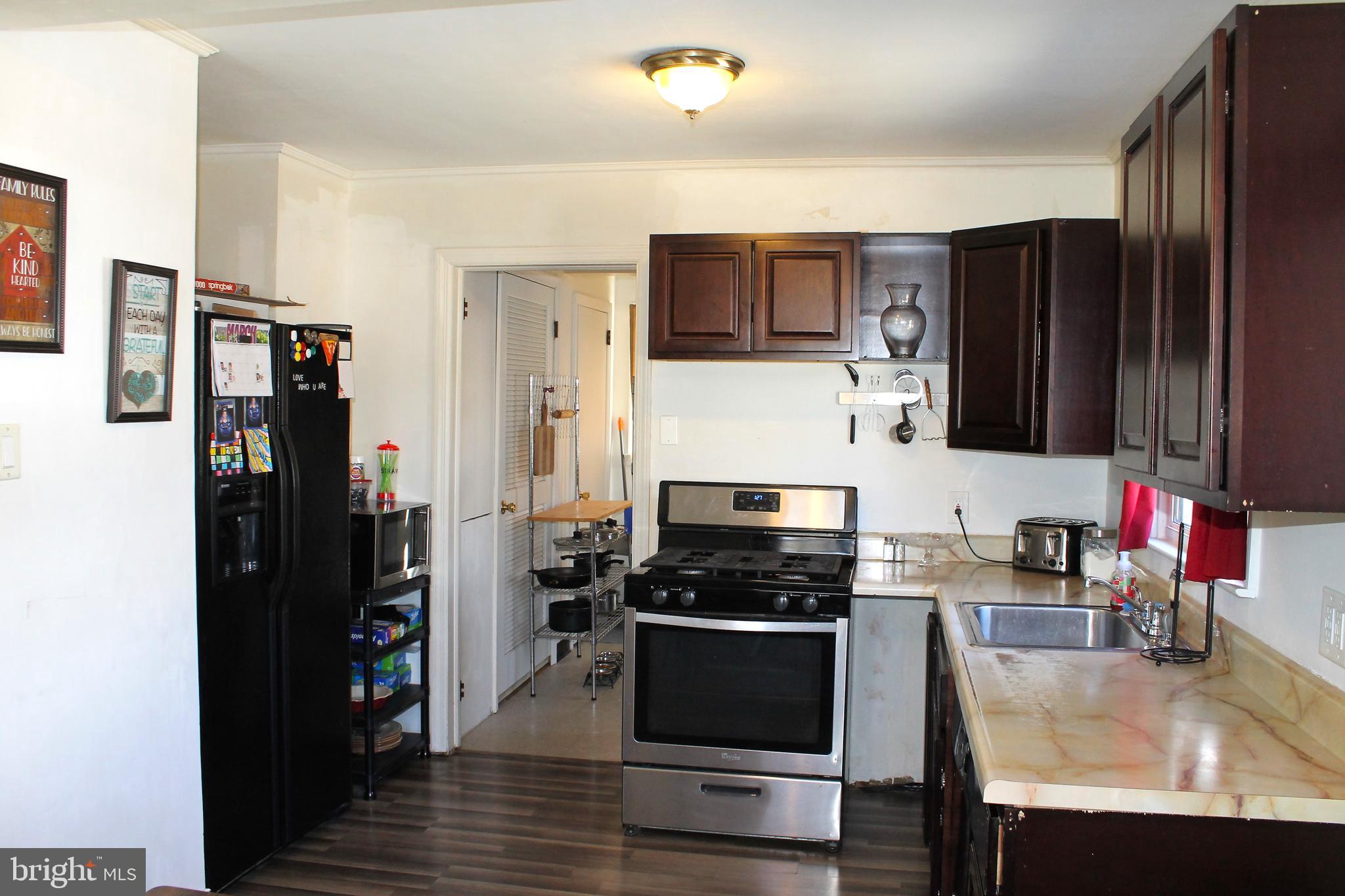 10 Warwick Road Stratford, NJ 08084 - Photo 7 of 21
