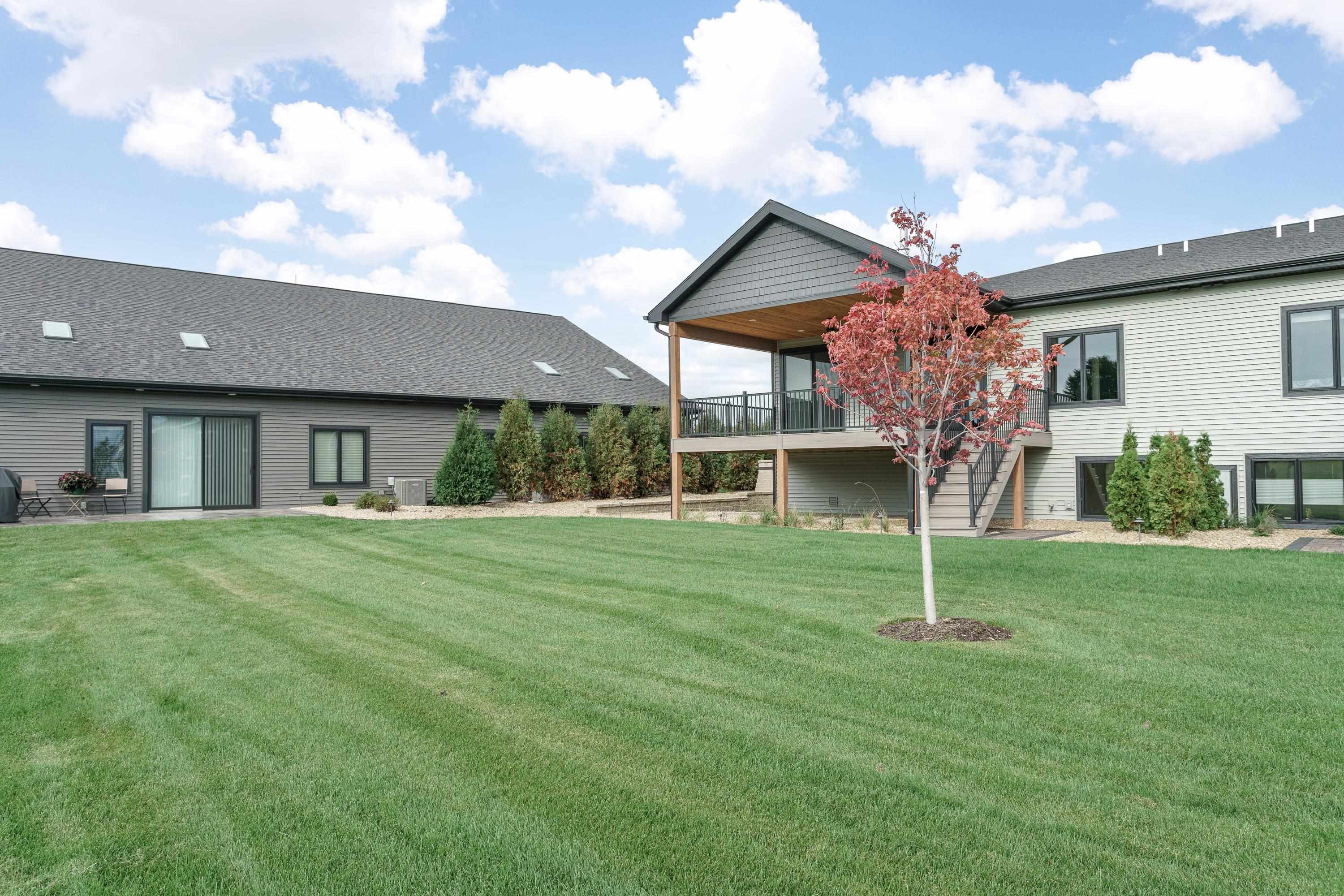 341 Rdg Vw Drive, Unit 17 Milton, WI 53563 - Photo 7 of 47 Gallery Image 7