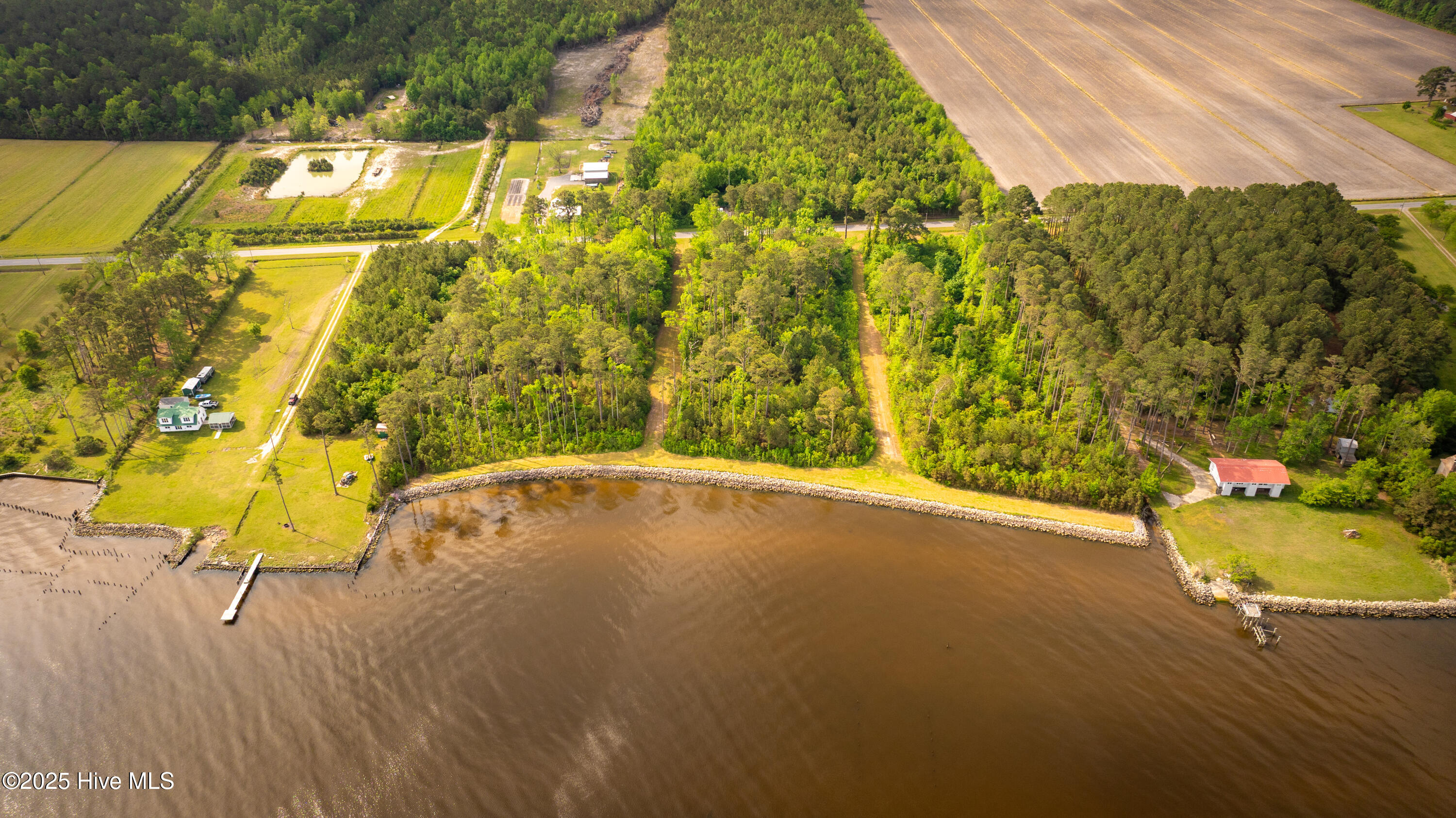 6267 Sound Side Road Columbia, NC 27925 - Photo 3 of 4 DJI_20250421095512_0036_D