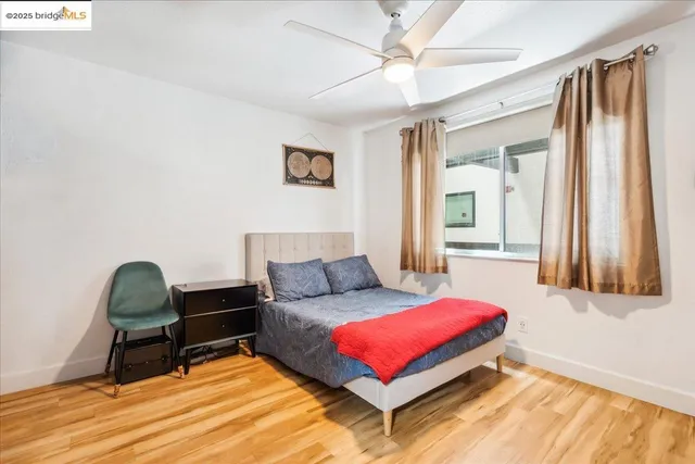 $299,000 | 5 Embarcadero, Unit 130, Oakland, CA 94607