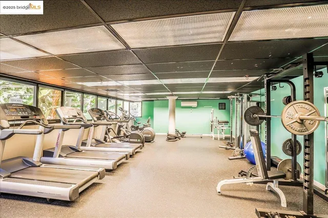 $299,000 | 5 Embarcadero, Unit 130, Oakland, CA 94607