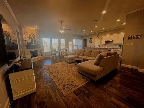 $449,000 | 2030 Creekview Lane, Josephine, TX 75173