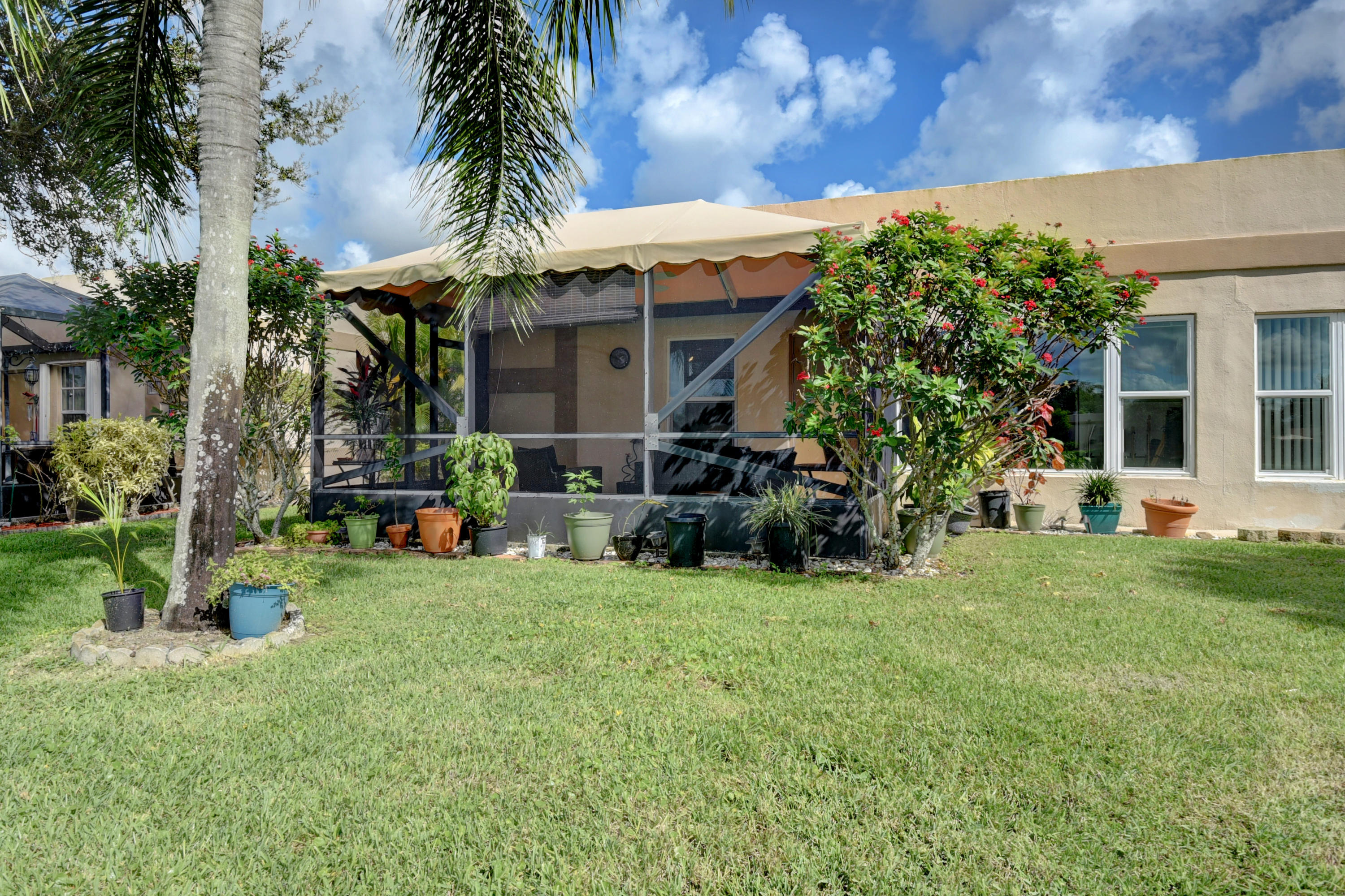 9094 Flynn Circle, Unit 1 Boca Raton, FL 33496 - Photo 20 of 23 Backyard
