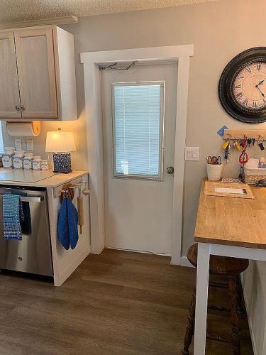 777 Walkerbilt Road Naples, FL 34110 - Photo 15 of 68