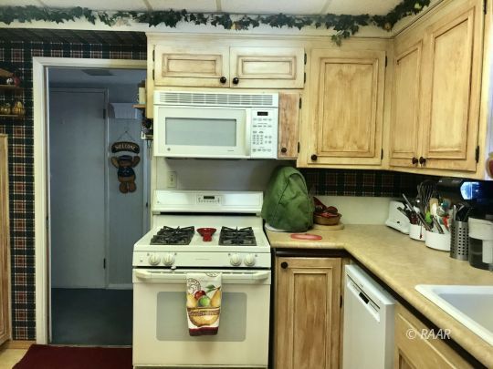 218 South Silver Ridge Street Ridgecrest, CA 93555 - Photo 14 of 27