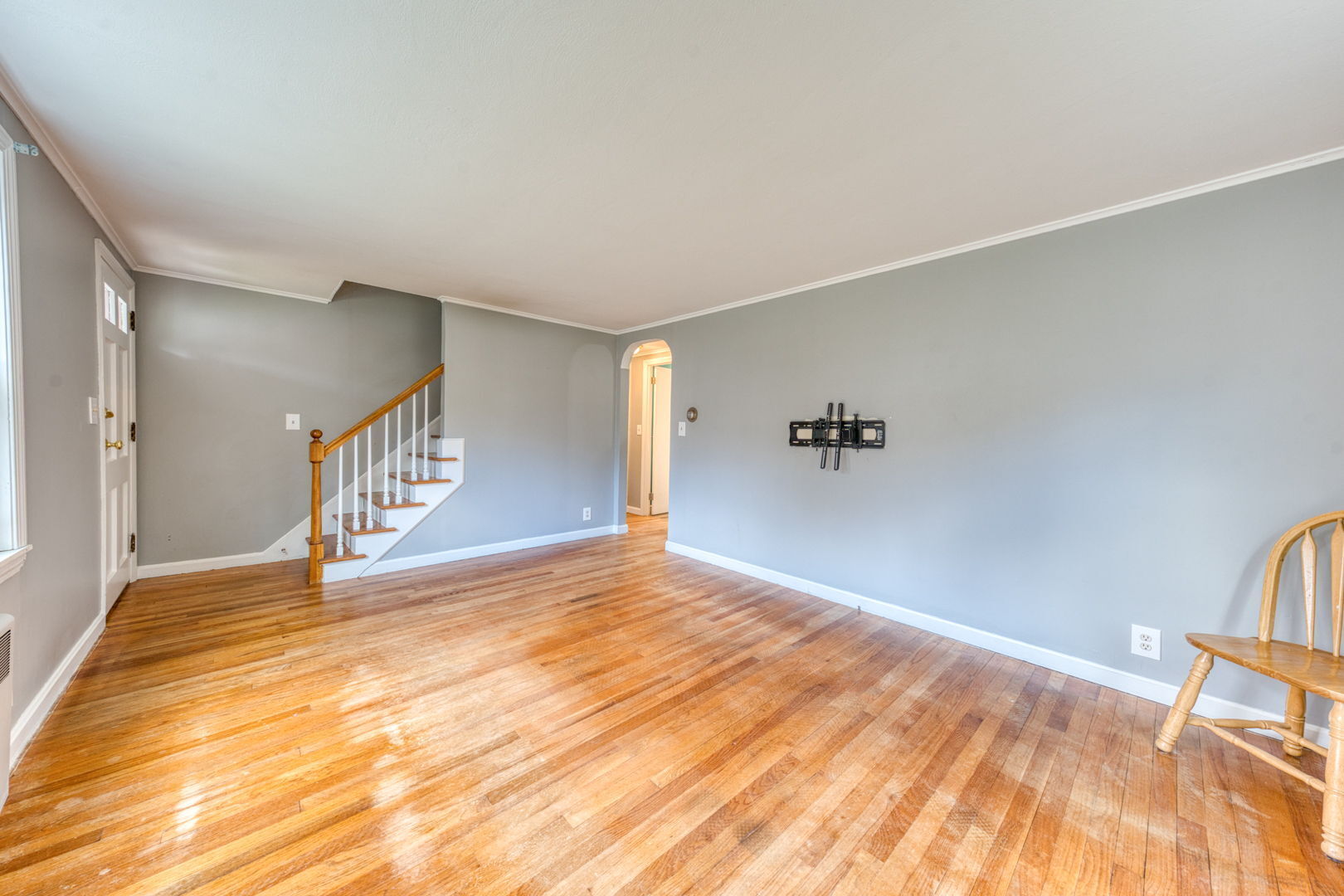 3 Avon St Extension Enfield, CT 06082 - Photo 4 of 16 a view of an empty room