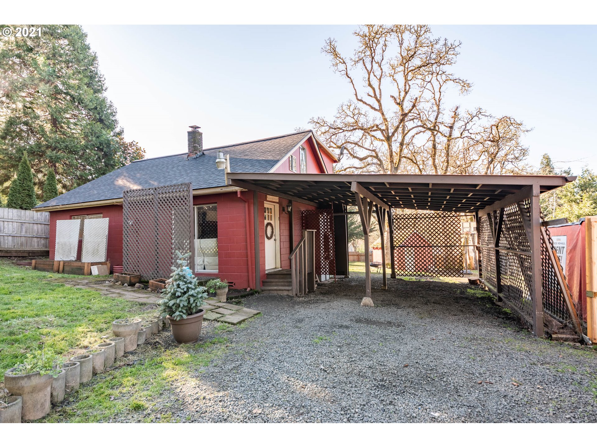 520 South 71st Street Springfield, OR 97478 - Photo 1 of 20 Gallery Image 1